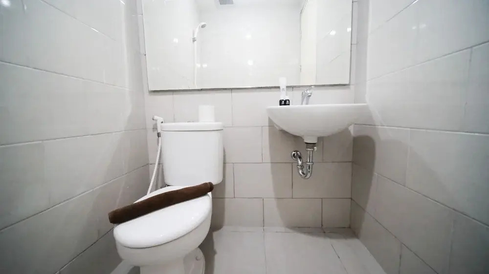 Сурабая: Compact And Homey 2Br At Benson Supermall Mansion Apartment