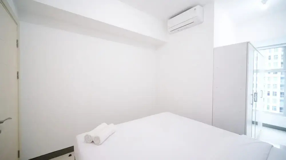 Сурабая: Compact And Homey 2Br At Benson Supermall Mansion Apartment