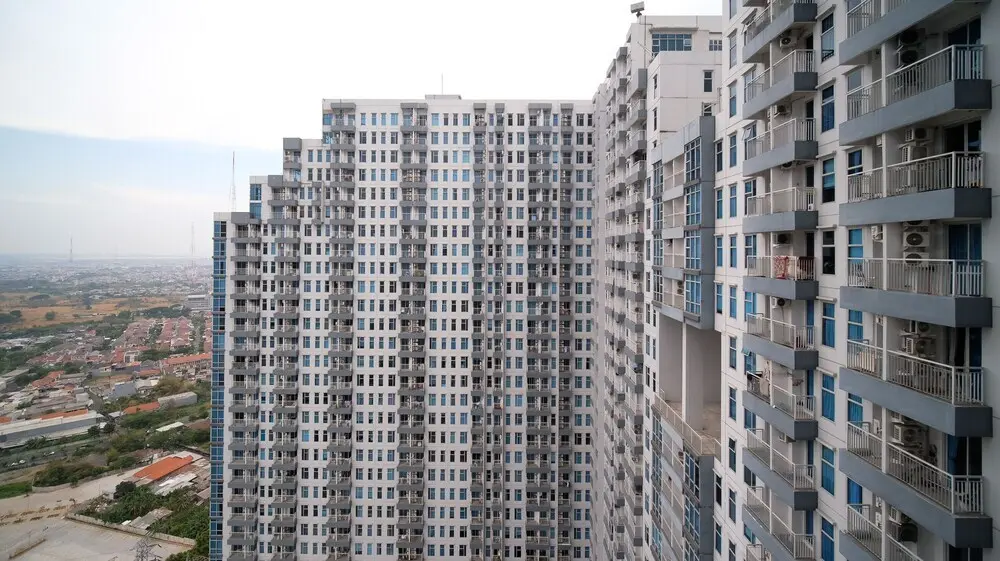 Сурабая: Compact And Homey 2Br At Benson Supermall Mansion Apartment