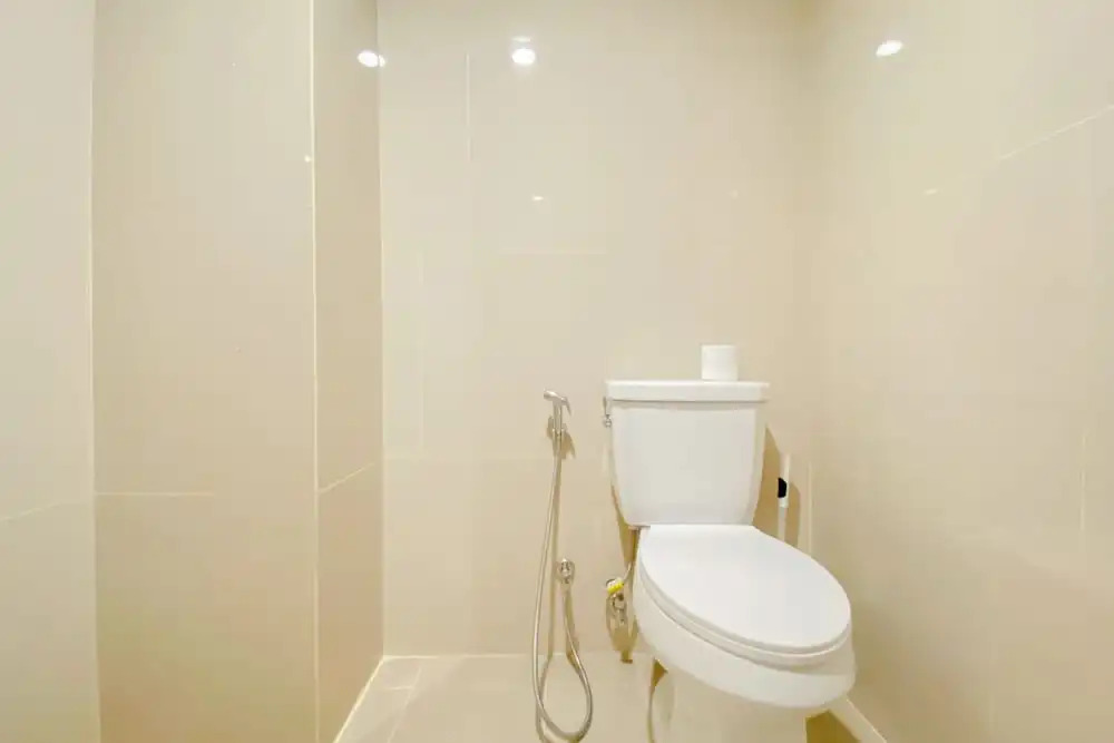 Джакарта: Simply Look Studio Room Vasaka Solterra Apartment