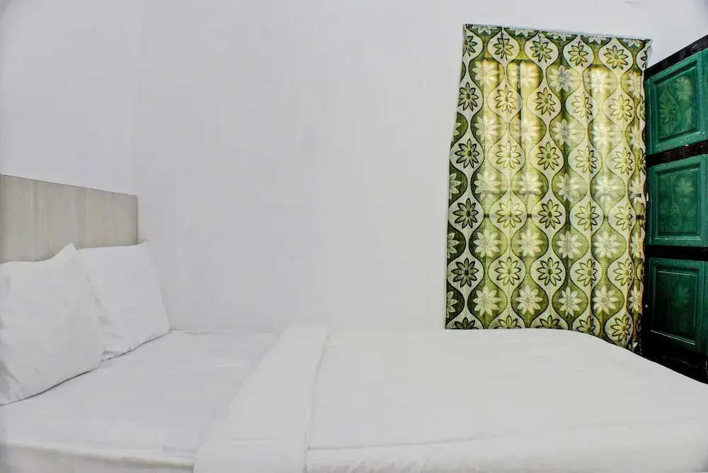 Сиамис: OYO Life 91504 De Vila Ungu Syariah