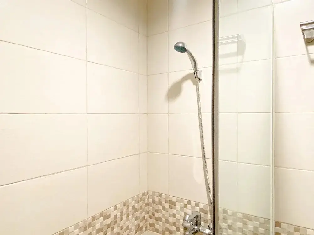 Бекаси: Good Deal And Elegant Studio Tamansari Iswara Apartment