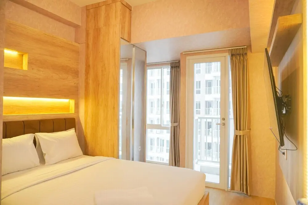 Южный Тангеранг: Homey And Well Furnished Studio Tokyo Riverside Pik 2 Apartment