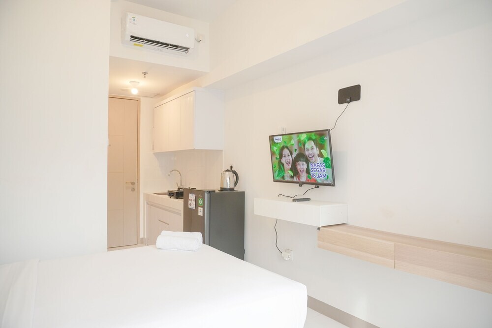 Южный Тангеранг: Great Studio At Tokyo Riverside Pik 2 Apartment
