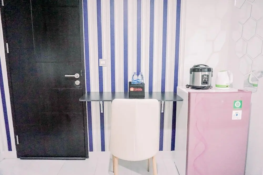 Джакарта: Homey And Warm 1Br At Sentraland Cengkareng Apartment