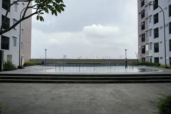 Джакарта: Homey And Warm 1Br At Sentraland Cengkareng Apartment