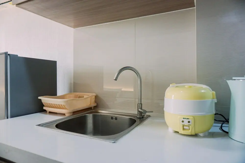 Джакарта: Homey And Minimalist Studio At Daan Mogot City Apartment