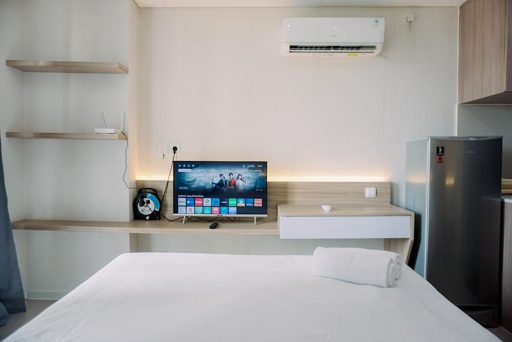 Джакарта: Homey And Minimalist Studio At Daan Mogot City Apartment