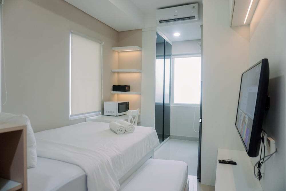 Legok: Cozy Stay Studio (No Kitchen) Apartment At B Residence