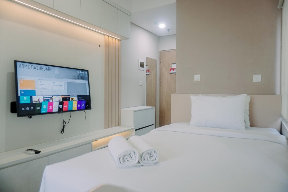 Legok: Cozy Stay Studio (No Kitchen) Apartment At B Residence