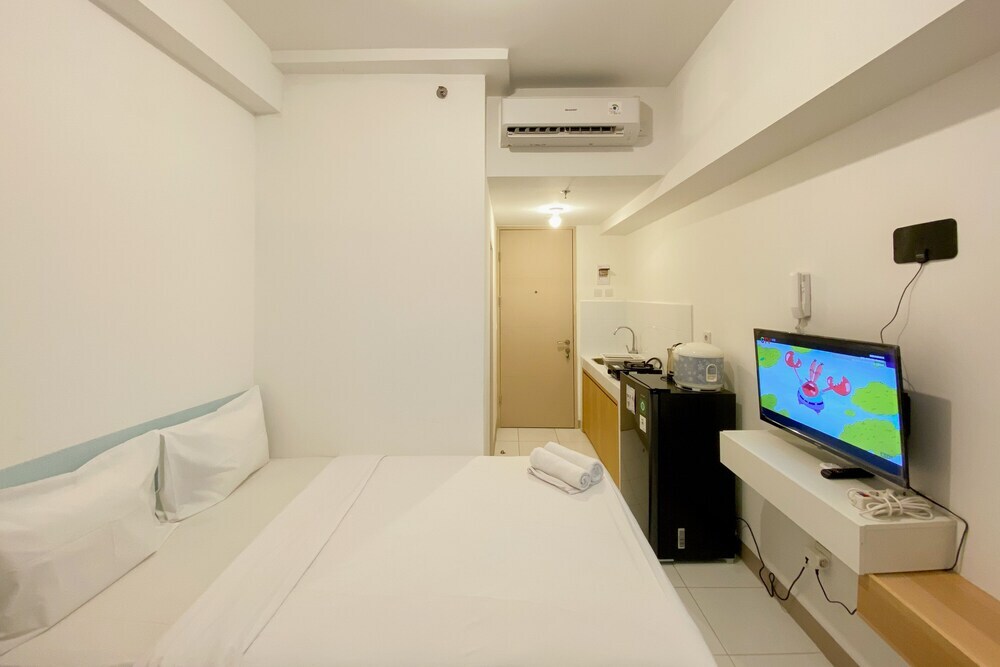 Modern Furnished And Homey Studio Tokyo Riverside Pik 2 Apartment — фото 1