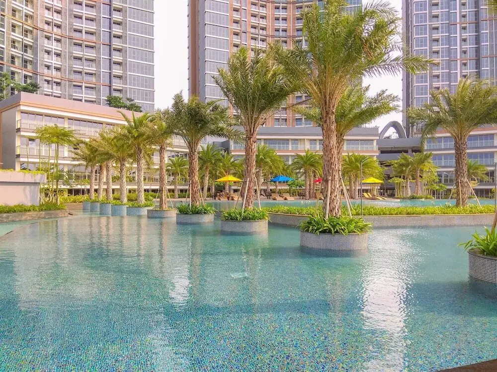 Джакарта: Homey And Warm Studio At 28Th Floor Gold Coast Apartment