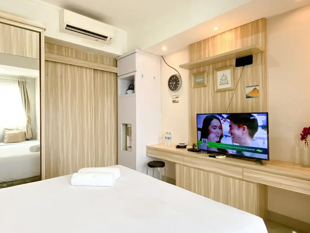 Чикаранг: Cozy And Minimalist 1Br Oasis Cikarang Apartment
