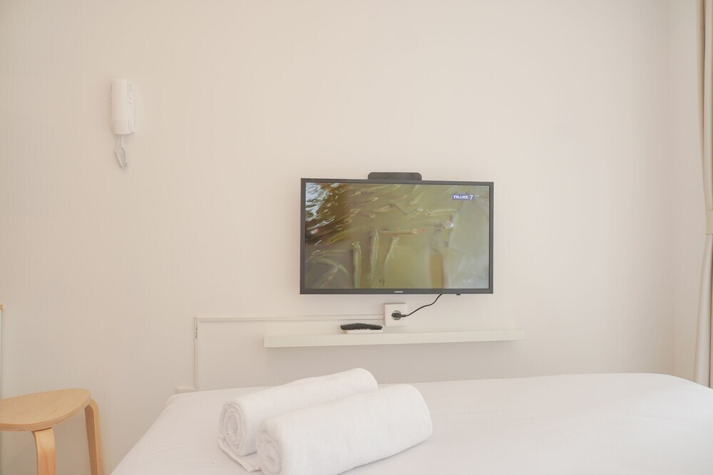 Южный Тангеранг: Comfy And Enjoy Studio At Tokyo Riverside Pik 2 Apartment