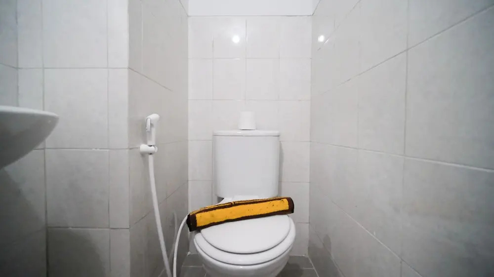 Сидоарджо: Simple And Tidy Studio Apartment At Suncity Residence