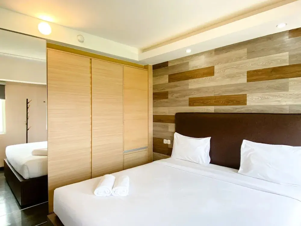 Караванг: Best Deal And Homey 1Br Apartment Grand Sentraland Karawang