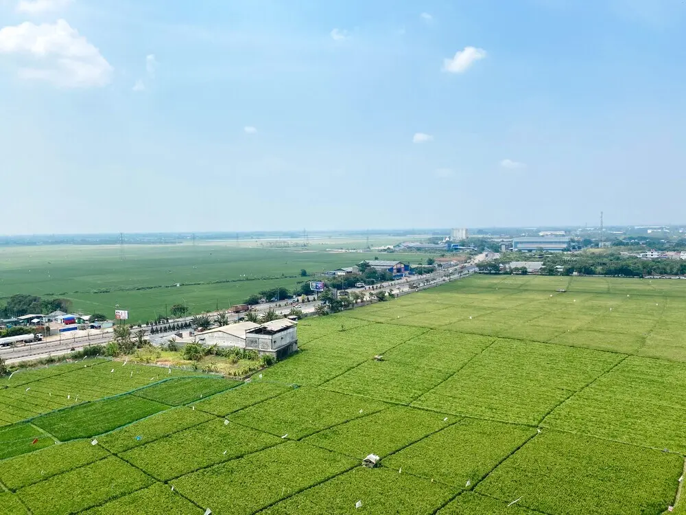 Караванг: Best Deal And Homey 1Br Apartment Grand Sentraland Karawang