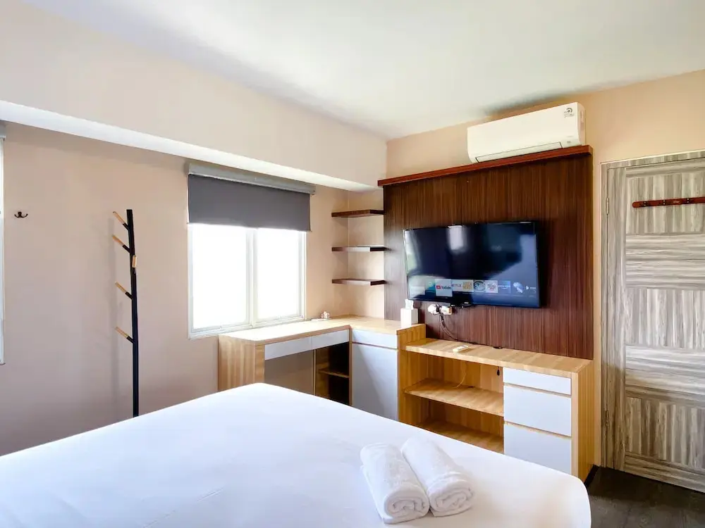 Караванг: Best Deal And Homey 1Br Apartment Grand Sentraland Karawang
