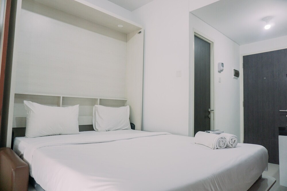 Legok: Homey And Relaxing Studio Serpong Garden Apartment
