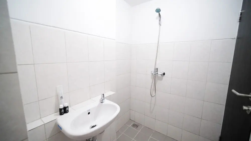 Сидоарджо: Best Choice And Strategic Location Studio At Apartment Suncity Residence