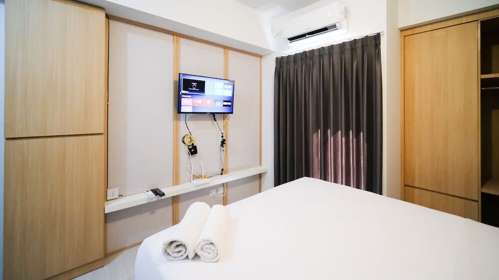 Сидоарджо: Good Location And Best Deals Studio Apartment At Suncity Residence