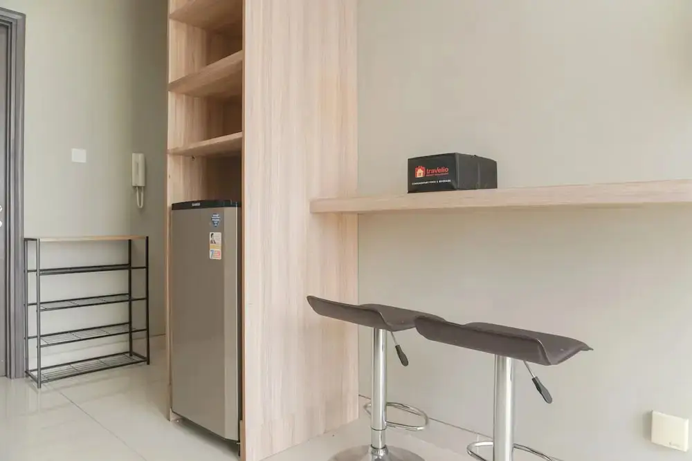 Джакарта: Homey And Warm 1Br At Ciputra International Apartment