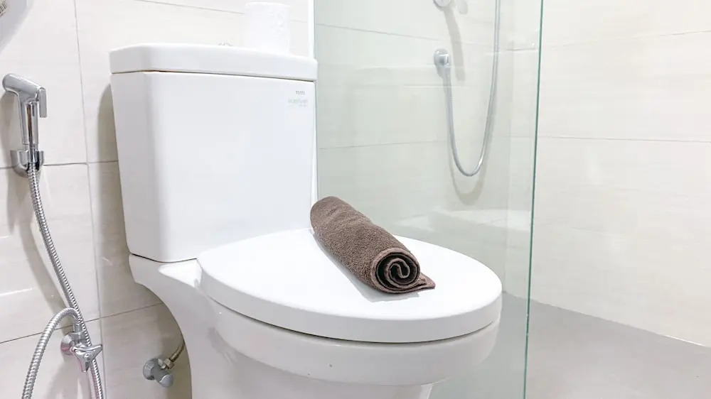 Джакарта: Homey And Warm 1Br At Ciputra International Apartment