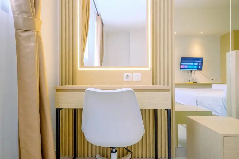 Депок: Minimalist Studio At Evenciio Margonda Apartment