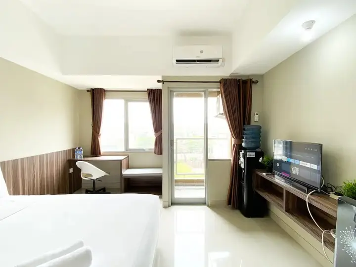 Бекаси: Modern Studio At Gateway Park Lrt City Bekasi Apartment