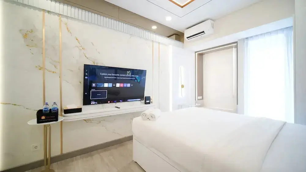 Сурабая: Modern And Cozy Studio At Benson Supermall Mansion Apartment