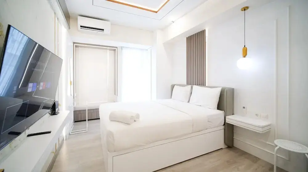 Сурабая: Modern And Cozy Studio At Benson Supermall Mansion Apartment