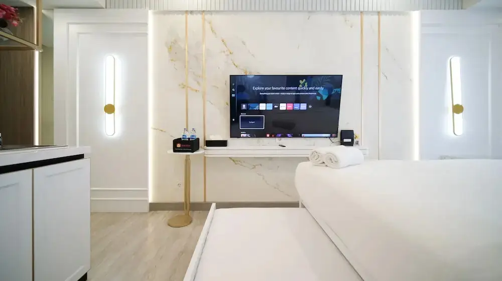 Сурабая: Modern And Cozy Studio At Benson Supermall Mansion Apartment