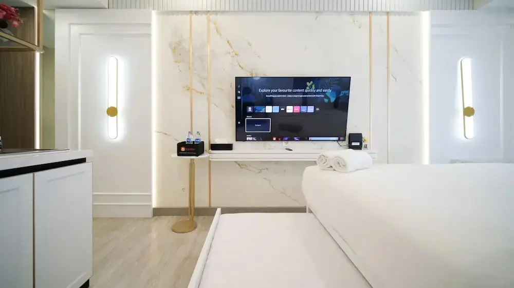 Сурабая: Modern And Cozy Studio At Benson Supermall Mansion Apartment