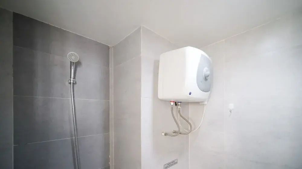 Сурабая: Clean And Cozy Stay Studio At Taman Melati Surabaya Apartment
