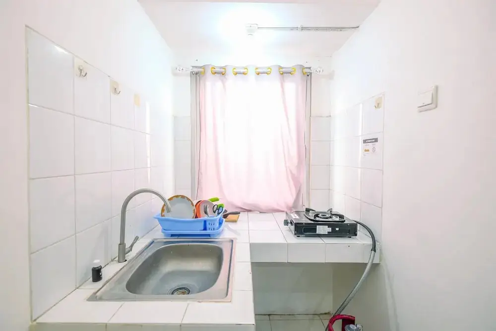 Бекаси: Simply Look Studio At Mont Blanc Bekasi Apartment