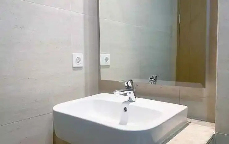 Джакарта: Minimalist And Nice Studio At Gold Coast Apartment