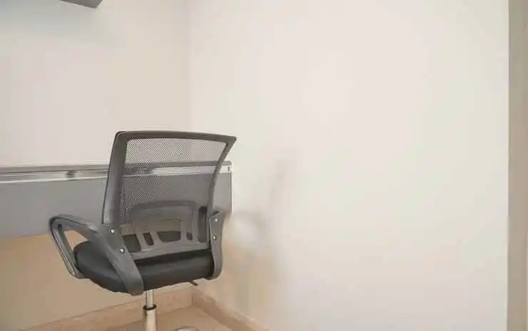 Джакарта: Minimalist And Nice Studio At Gold Coast Apartment
