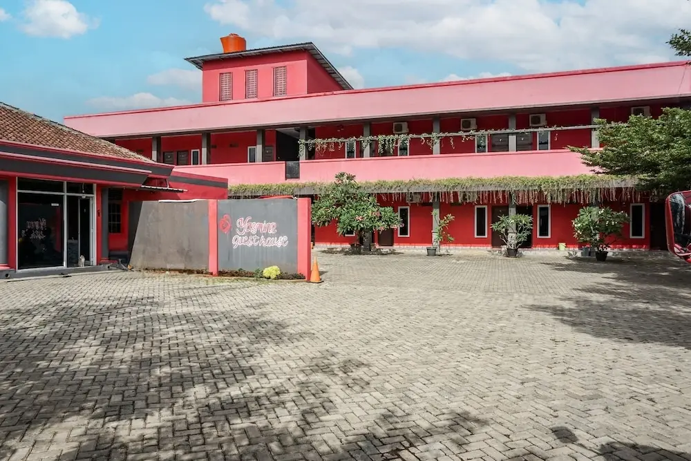 Бандар-Лампунг: Oyo 93342 Yasmine Guesthouse Syariah