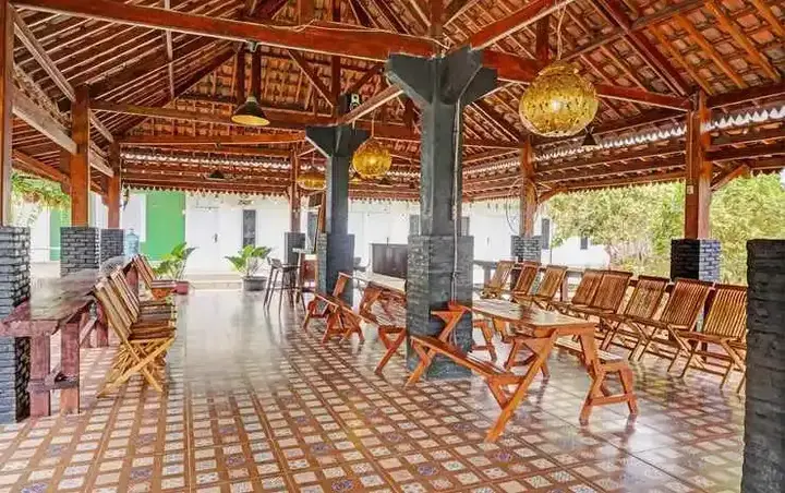 Бандар-Лампунг: Capital O 93345 The Saka Guest House Syariah