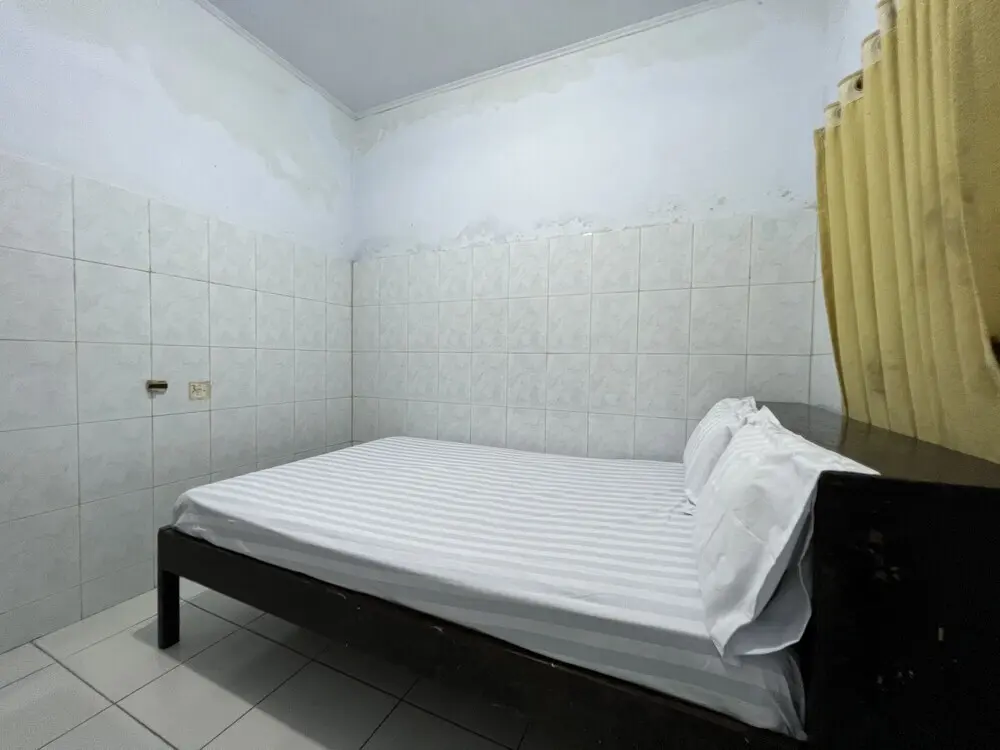 Паре-Паре: OYO 93406 Pondok Bulo Ugi Syariah Near SD Negeri 185 Pinrang