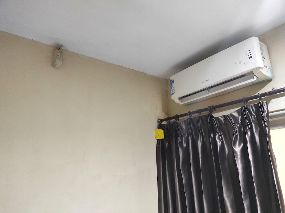 Мамуджу: OYO 93411 Syariah Hotel Tomborang