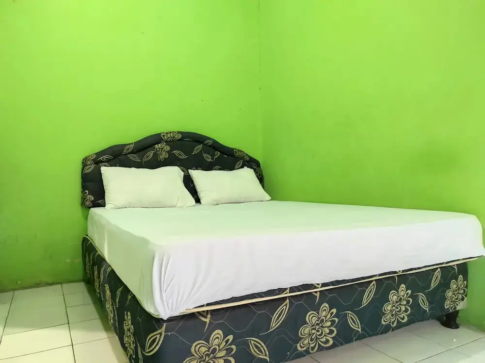 Мамуджу: OYO 93411 Syariah Hotel Tomborang
