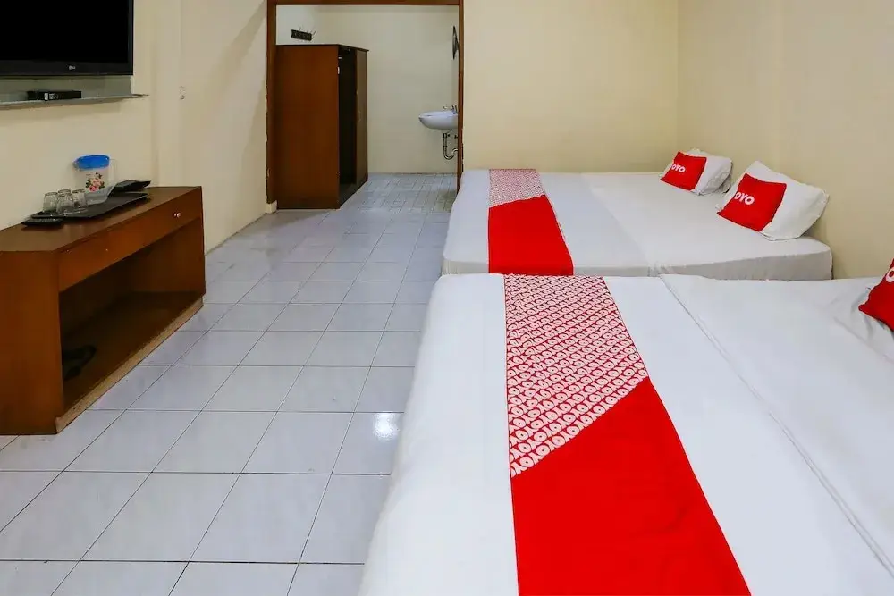 Сизаруа: Capital O 93349 Hotel Gondangdia
