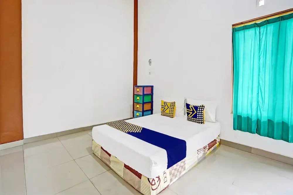 Пекалонган: OYO 93360 Wisma Subur Syariah