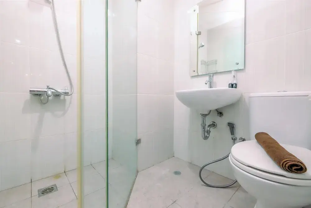Джакарта: Modern And Homey 1Br At Tamansari Semanggi Apartment