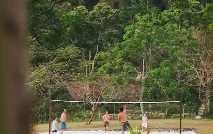 Секонгканг: Kini Resort & Village