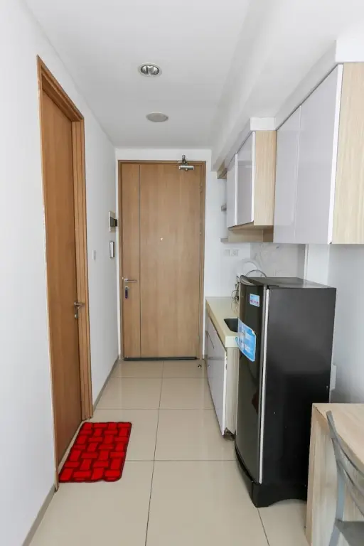 Тангеранг: OYO 93432 Tree Room Hotel
