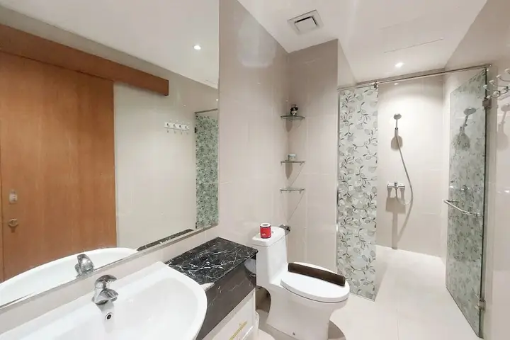 Медан: Brand New And Nice 2Br At The Reiz Suites Medan Apartment