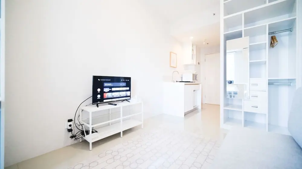 Сурабая: Best Choice And Nice Studio At Orchard Supermall Mansion Apartment
