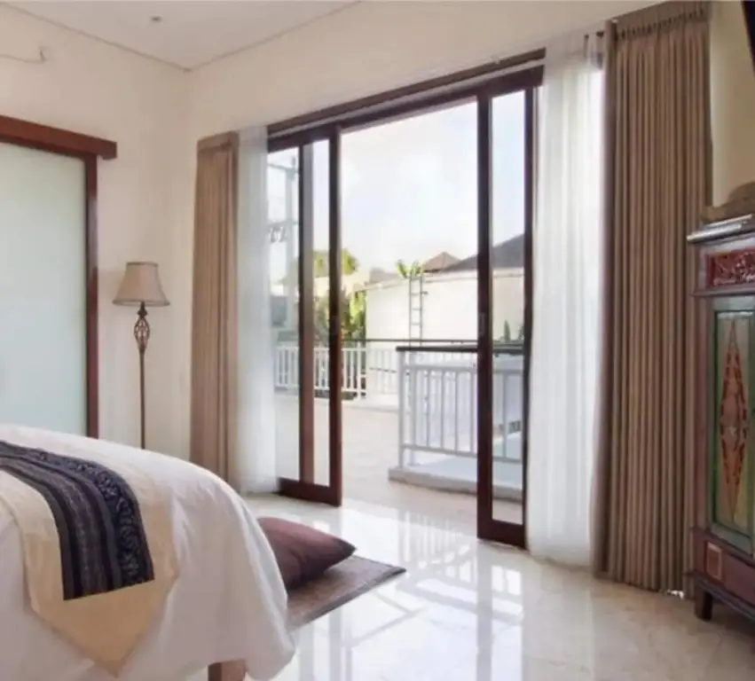 Кута: Soleil Suites Petitenget By the jero 18